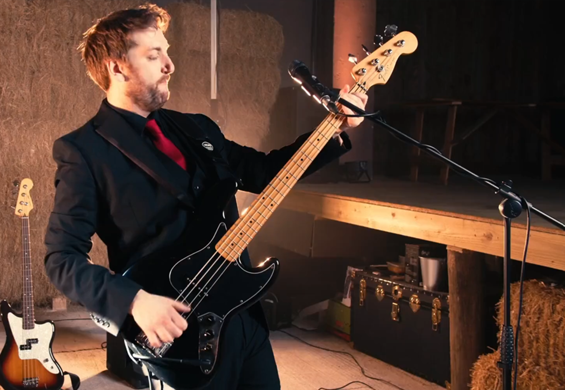 Three Card Trick Main Gallery Image 5