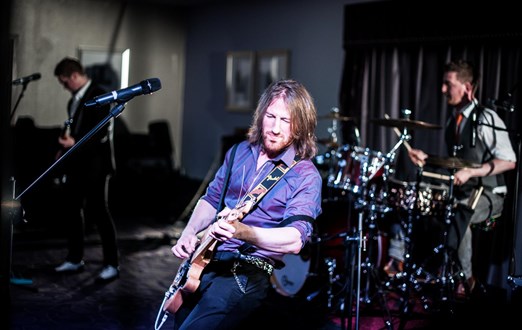 Splendid Gentlemen Thumbnail Image 4