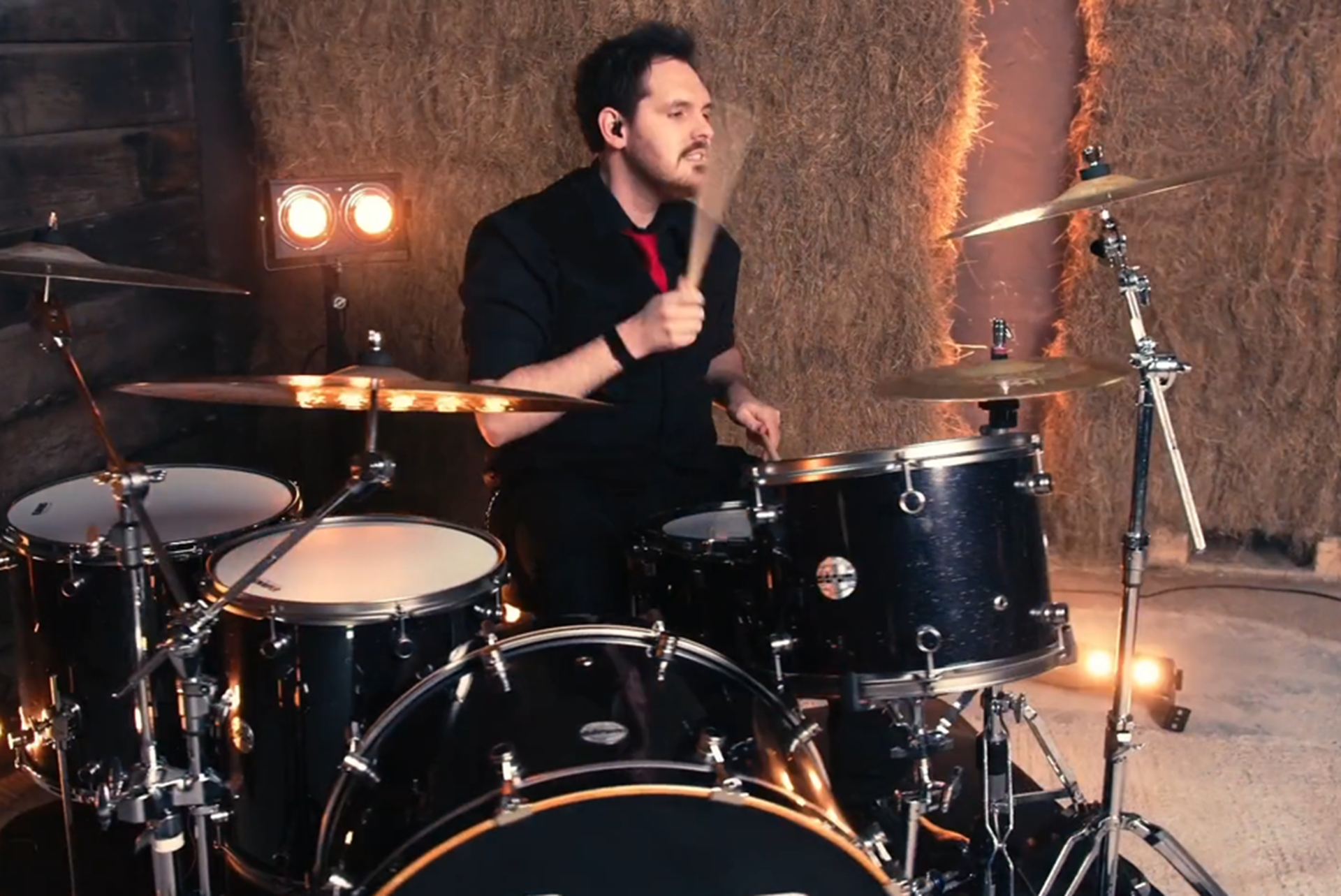 Three Card Trick Main Gallery Image 2