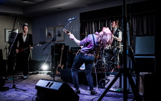 Splendid Gentlemen Thumbnail Image 2