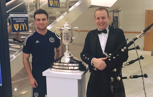 Wedding Piper Thumbnail Image 4