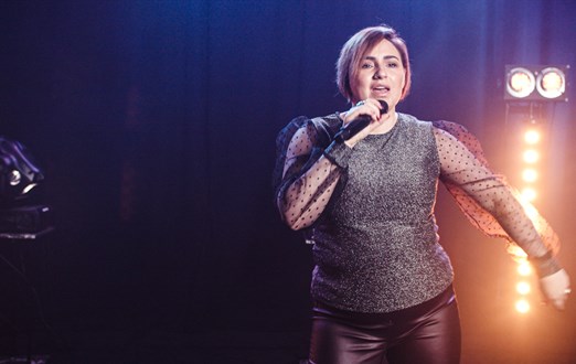 Spotlight Thumbnail Image 7