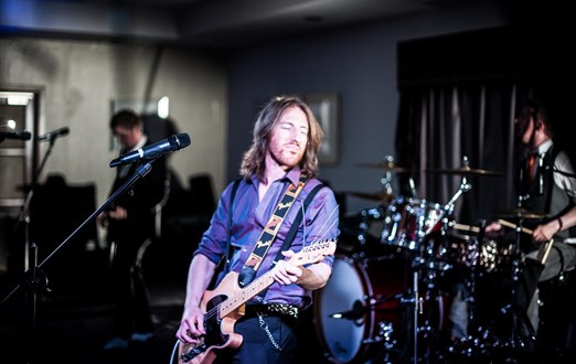 Splendid Gentlemen Thumbnail Image 3